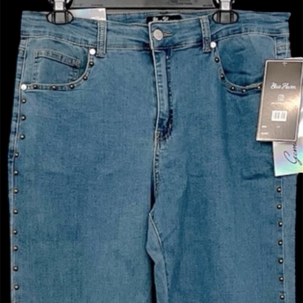 Woman’s Studded Wide Leg High Waisted Jeans Junior Size 13 women’s 10/12